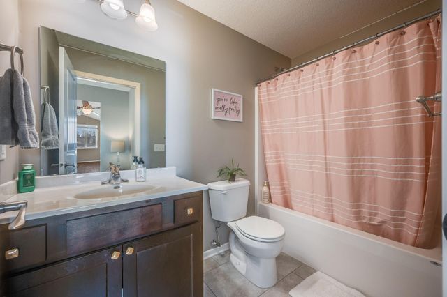 612 Tranquility Trail, Mankato, MN 56001