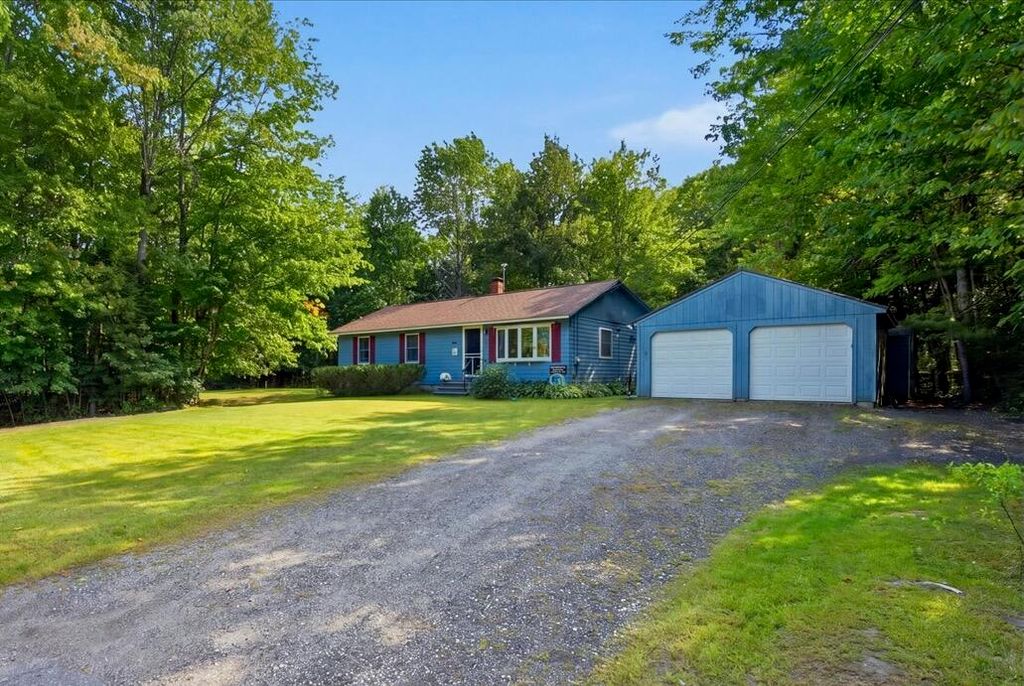 8 Higgins Street, Lisbon, ME 04252 — exterior