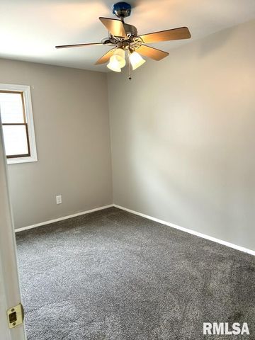 2334 RAMSEY Avenue, Springfield, IL 62702