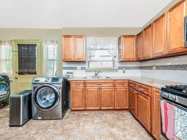 3410 Gunther Avenue, Bronx, NY 10469