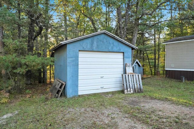 W10689 BENSON LAKE ROAD, Amberg, WI 54102