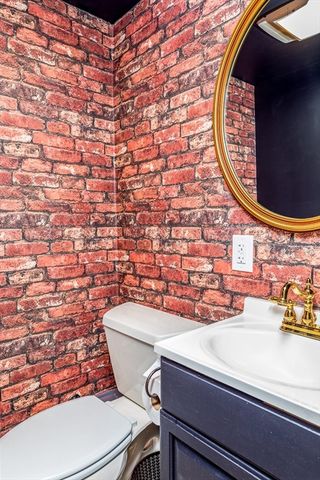 53 Sewall St, Marblehead, MA 01945