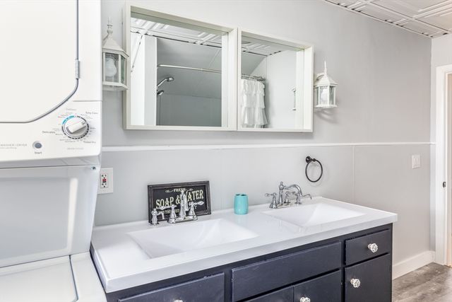 53 Sewall St, Marblehead, MA 01945