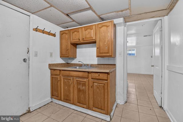 6406 KNOLLBROOK DR, Hyattsville, MD 20783