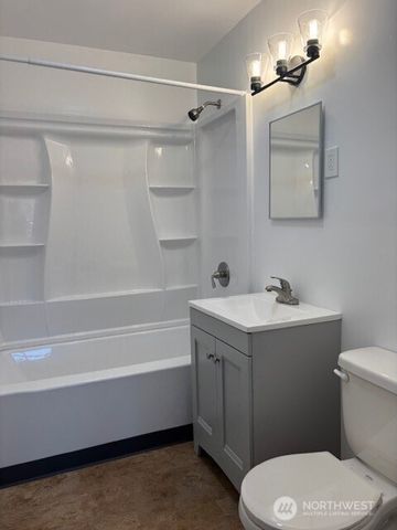 860 111th Street S, Tacoma, WA 98444