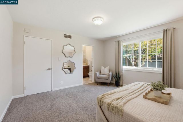 7 El Corte, Orinda, CA 94563