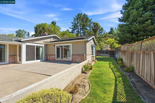 7 El Corte, Orinda, CA 94563