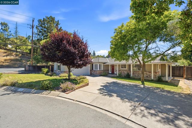 7 El Corte, Orinda, CA 94563