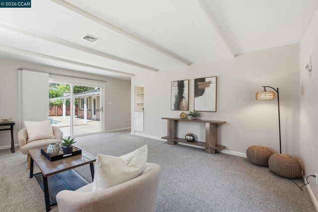 7 El Corte, Orinda, CA 94563