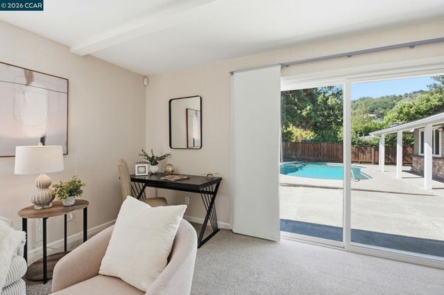 7 El Corte, Orinda, CA 94563