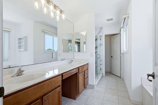 8113 Bautista Way, Palm Beach Gardens, FL 33418
