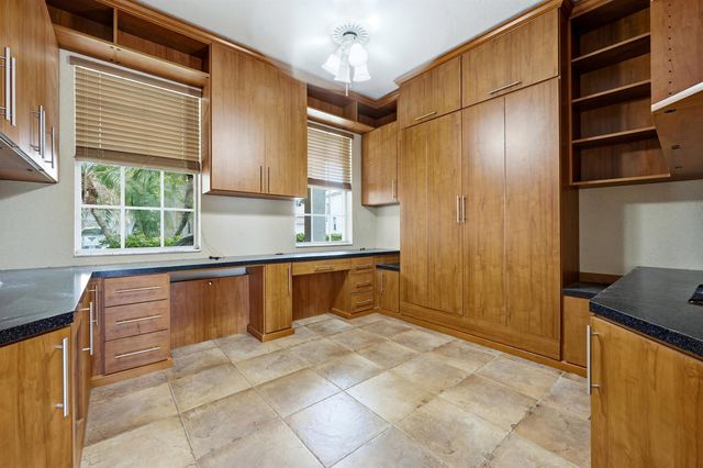 8113 Bautista Way, Palm Beach Gardens, FL 33418