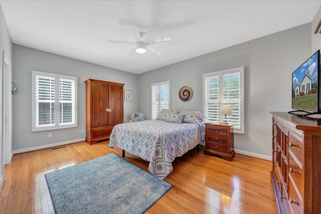 1034 Joffrey DR, Huddleston, VA 24104