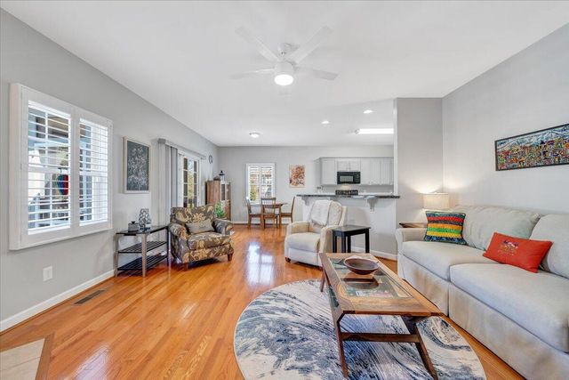 1034 Joffrey DR, Huddleston, VA 24104