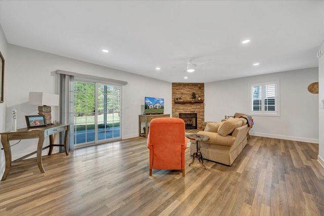 1034 Joffrey DR, Huddleston, VA 24104