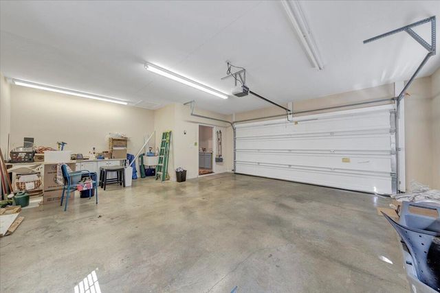 1034 Joffrey DR, Huddleston, VA 24104