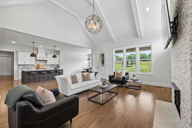 4119 Old Light Cir, Arrington, TN 37014