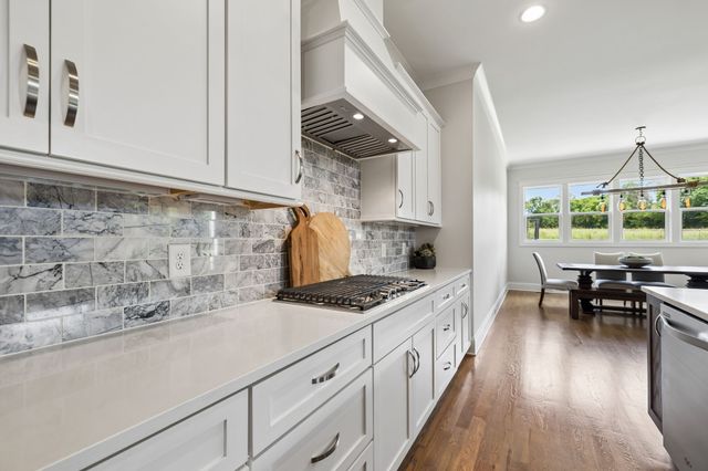 4119 Old Light Cir, Arrington, TN 37014