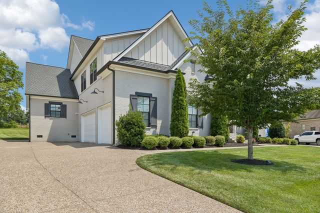 4119 Old Light Cir, Arrington, TN 37014