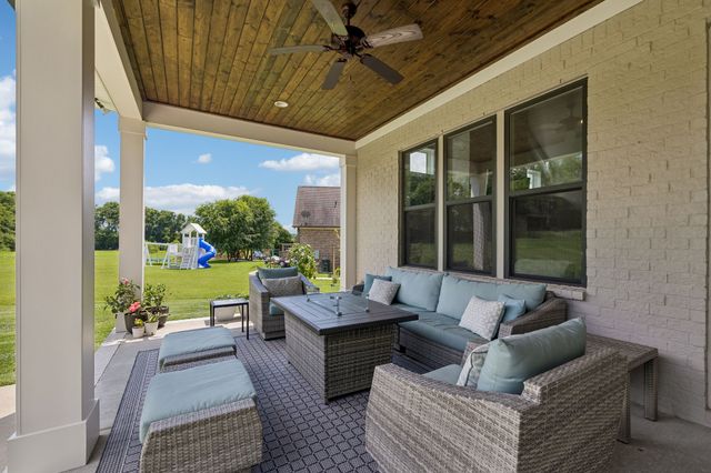 4119 Old Light Cir, Arrington, TN 37014