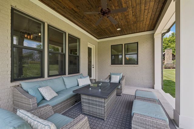 4119 Old Light Cir, Arrington, TN 37014