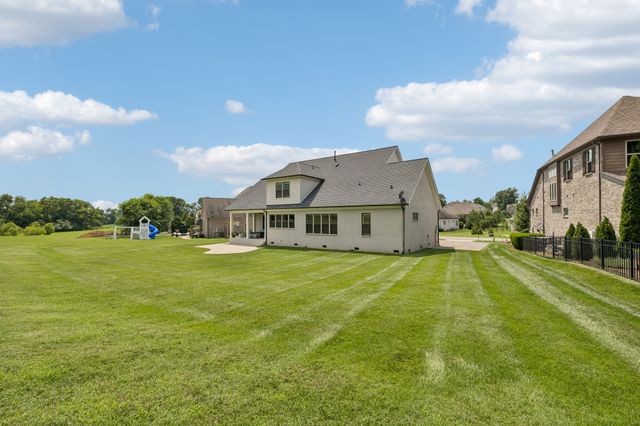 4119 Old Light Cir, Arrington, TN 37014