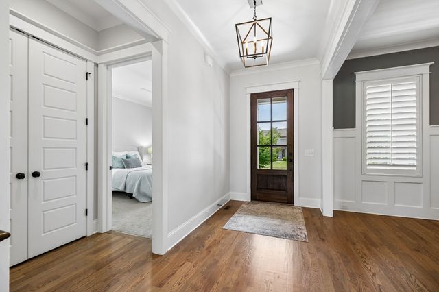 4119 Old Light Cir, Arrington, TN 37014