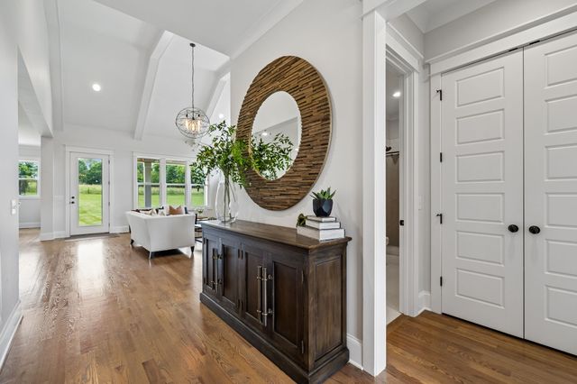 4119 Old Light Cir, Arrington, TN 37014