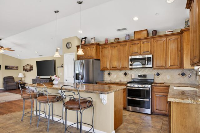 8720 El Modena Ave, Elverta, CA 95626