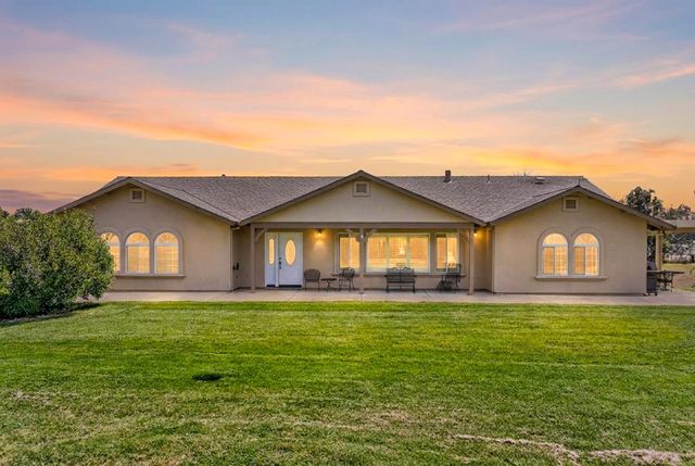 8720 El Modena Ave, Elverta, CA 95626