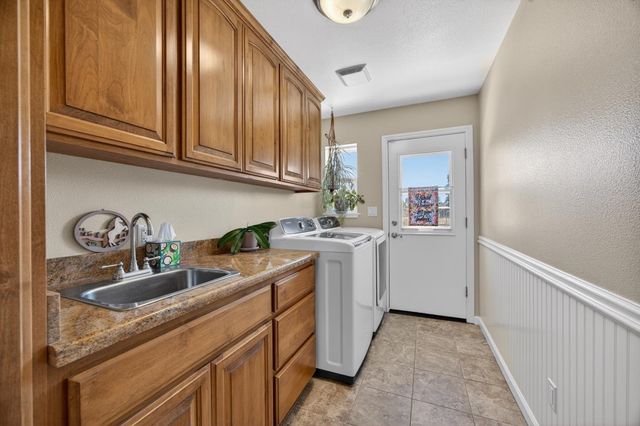8720 El Modena Ave, Elverta, CA 95626