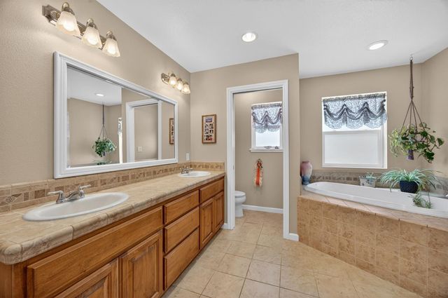 8720 El Modena Ave, Elverta, CA 95626