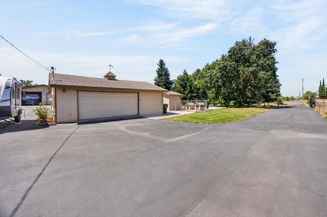 8720 El Modena Ave, Elverta, CA 95626