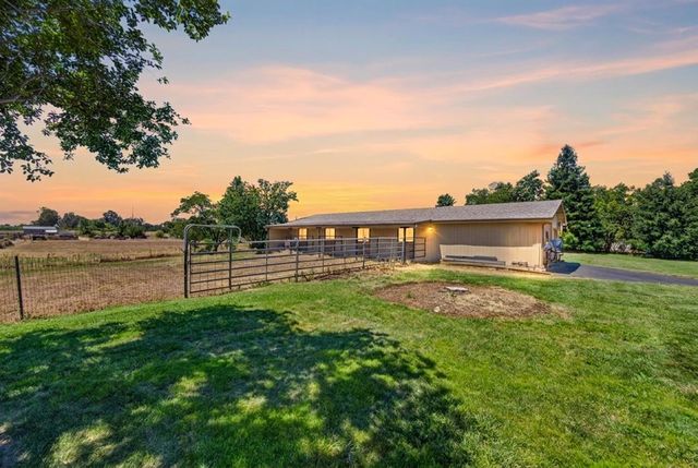 8720 El Modena Ave, Elverta, CA 95626