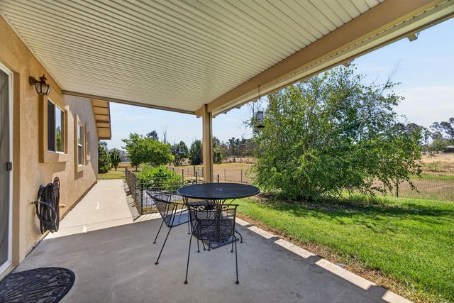 8720 El Modena Ave, Elverta, CA 95626