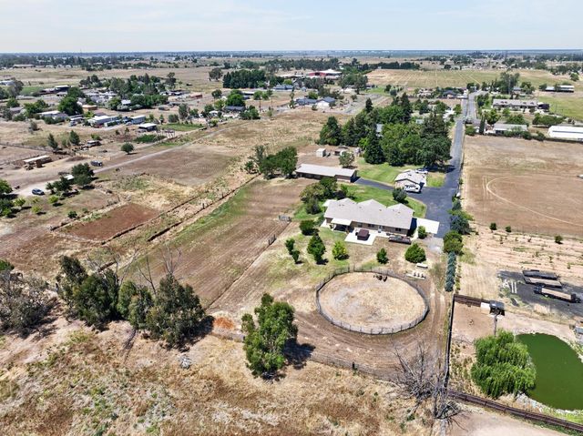 8720 El Modena Ave, Elverta, CA 95626