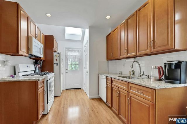 75 Humboldt Street, Wood Ridge, NJ 07075