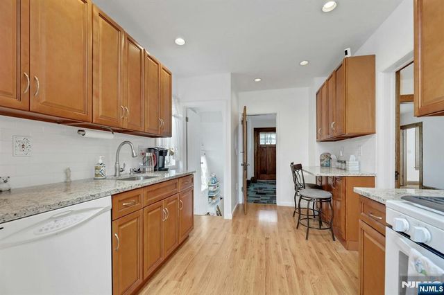 75 Humboldt Street, Wood Ridge, NJ 07075