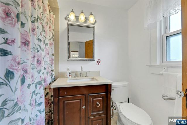 75 Humboldt Street, Wood Ridge, NJ 07075