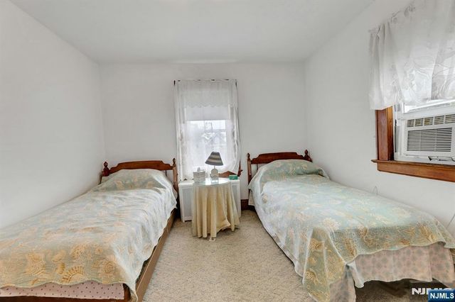 75 Humboldt Street, Wood Ridge, NJ 07075