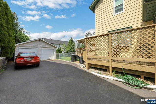 75 Humboldt Street, Wood Ridge, NJ 07075