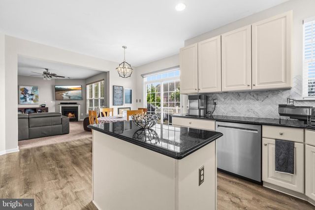 2001 WILLOWCREST CIR, Baltimore, MD 21209