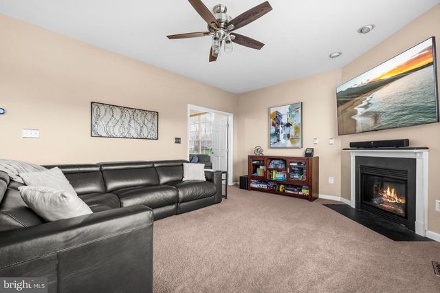 2001 WILLOWCREST CIR, Baltimore, MD 21209