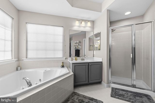 2001 WILLOWCREST CIR, Baltimore, MD 21209