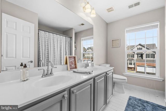 2001 WILLOWCREST CIR, Baltimore, MD 21209