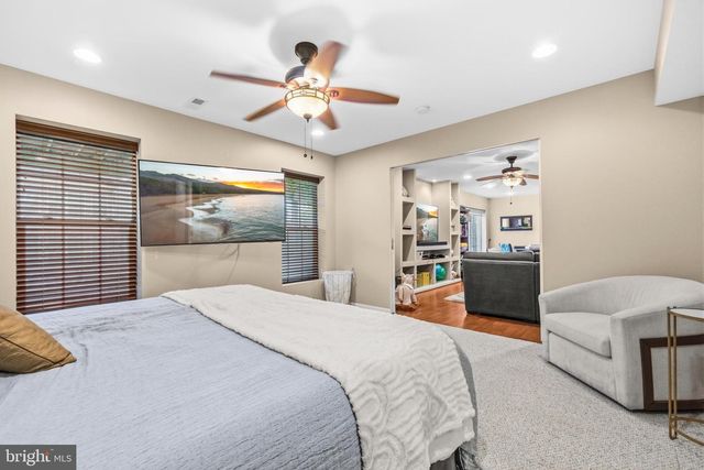 2001 WILLOWCREST CIR, Baltimore, MD 21209