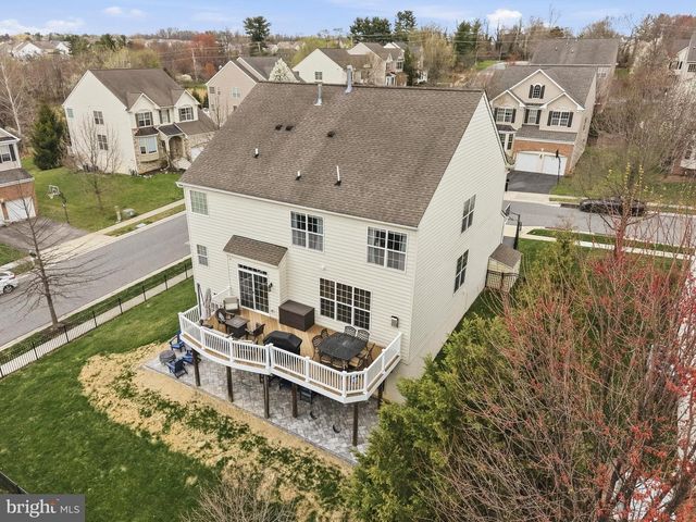 2001 WILLOWCREST CIR, Baltimore, MD 21209