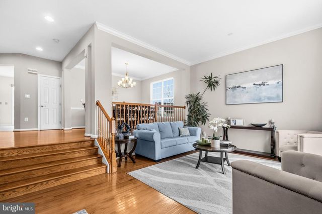 2001 WILLOWCREST CIR, Baltimore, MD 21209