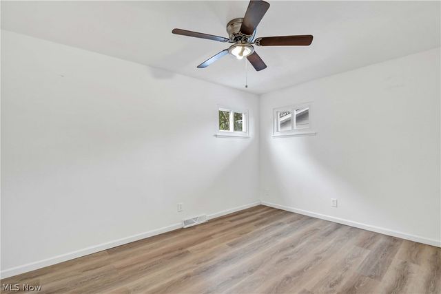 3637 Hunter Drive, North Olmsted, OH 44070