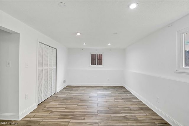 3637 Hunter Drive, North Olmsted, OH 44070
